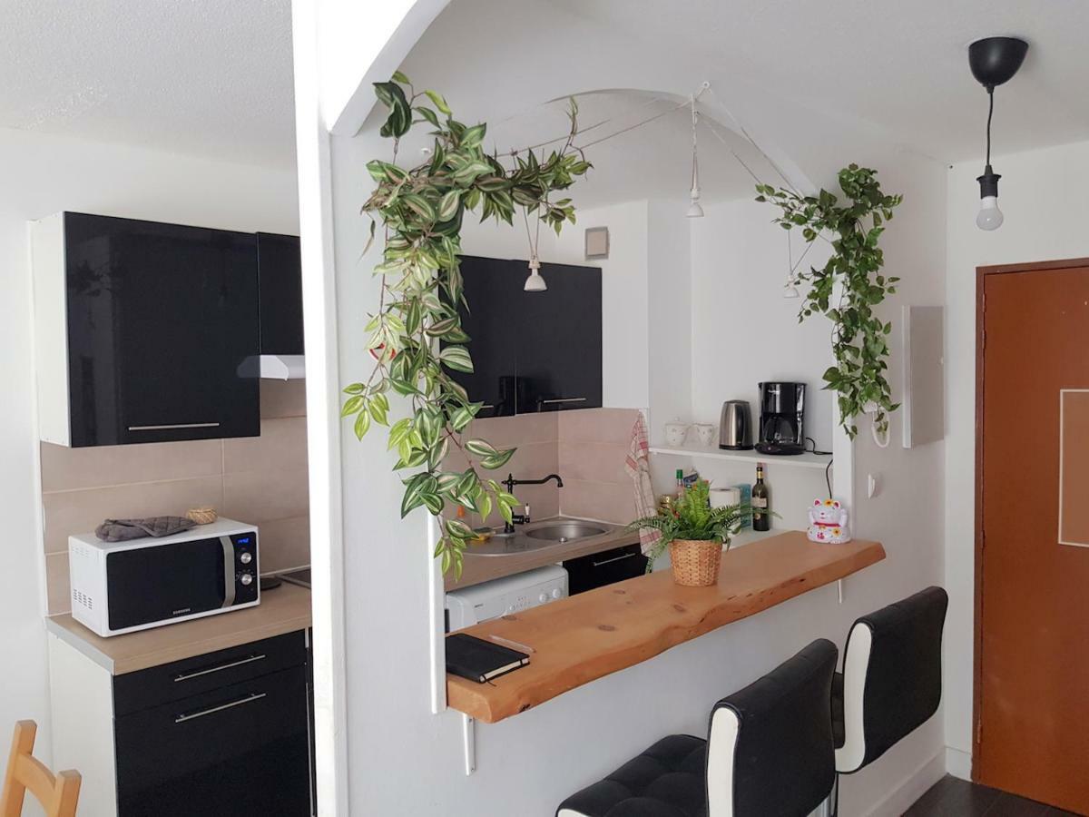 Au Petit Thai - T2 Avec Balcon - Montpellier Centre Apartment Ngoại thất bức ảnh